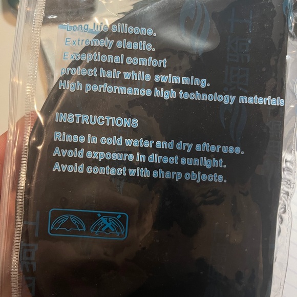 New swim cap - Picture 1 of 2